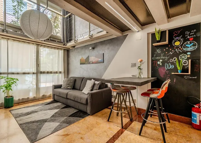 Loft Elegante In Centro o In Zona Signorile - Davanti Alla Metro